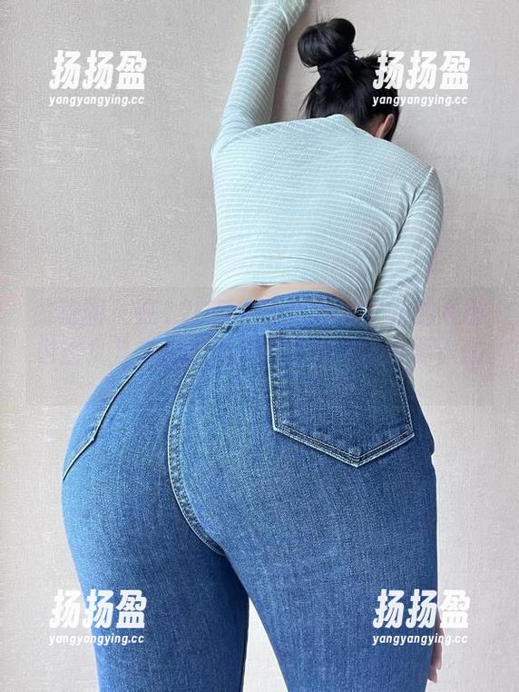 微密圈 - 在120斤的小王同学最新的《粉色淑女》作品集里，一切都是粉得离谱的。