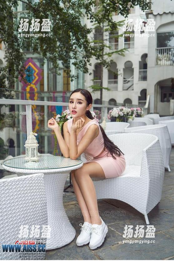AISS爱丝(钻石版) - 亚美依的逛街图集，精选到你难以抗拒的小秘密，随便一看就会停住