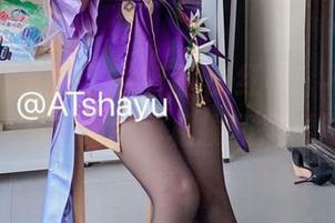 你没有看错！这是AT鲨的红裙，不仅图包一绝，写真也把真相搅和得稀巴烂。
