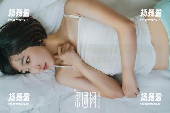 GIRLT果团网 - 原图瞧瞧！张琳熙和她的礼服碰撞出的火花轮廓，分享个小小的感慨。