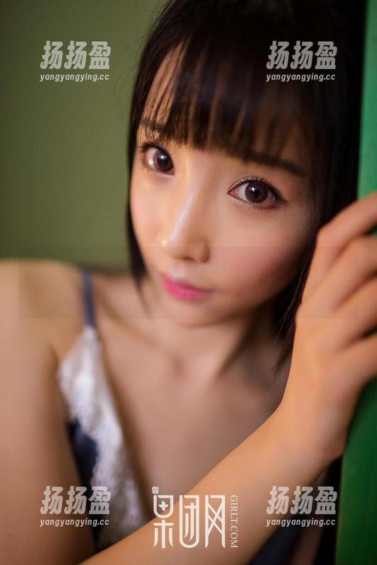 GIRLT果团网 - 裴希西的教室实验：私拍图包，别担心，老师也有自己的趣味！