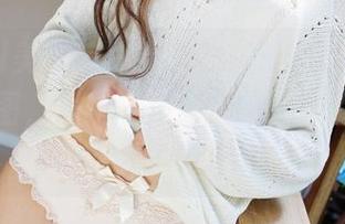 MyGirl美媛馆 - 看看糯美子MINIbabe短裙美图，居然还是免费的，这姿态太诱人了吧？