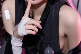 PoppaChan重新定义：阿梅莉亚·华森的私拍随性风，便装竟如此美图？