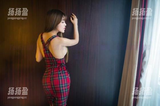 TuiGirl推女郎 - 林清儿白色合集：我只想问，这衣服能穿得掉吗？