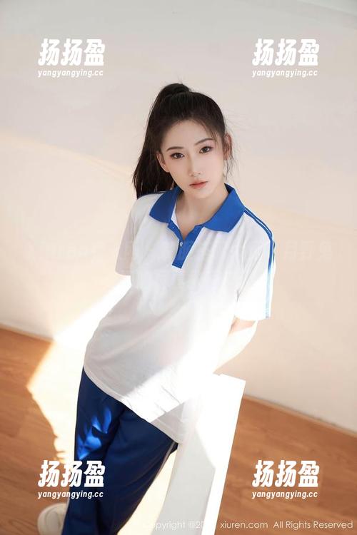 Xiuren秀人网-月野兔美妞 Xiuren秀人网 - 制服搭配大师,月野兔美妞的写真教程来了