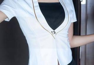Xiuren秀人网 - 杏子Yada在浴缸：说好的无圣光居然忘了开灯？
