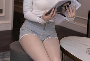 Xiuren秀人网 - 萌白酱修女套图，穿在身上的悸动