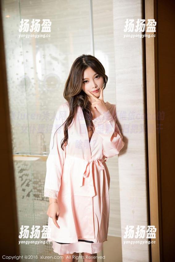 Xiuren秀人网 - 在线欣赏赵惟依coco的“女仆操控秀”，图片里那把扫把又要干啥呢？