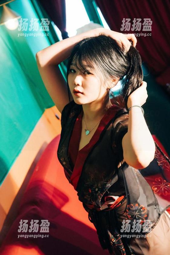 Zia(지아)的“Yo-U”假日拼图：一边cos一边度假，是行还是不行？反正十分想分享！