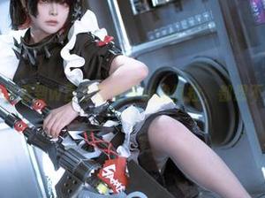 为什么每次看到w百合欧皇子w的佩拉，都想不停滚动？