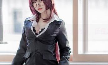 这里有yoko夏宅的水手服黑丝cos合集，任性又不羁