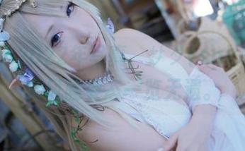 Fantia2022年写真，サク(saku)的图库风骚姿态一览无遗。
