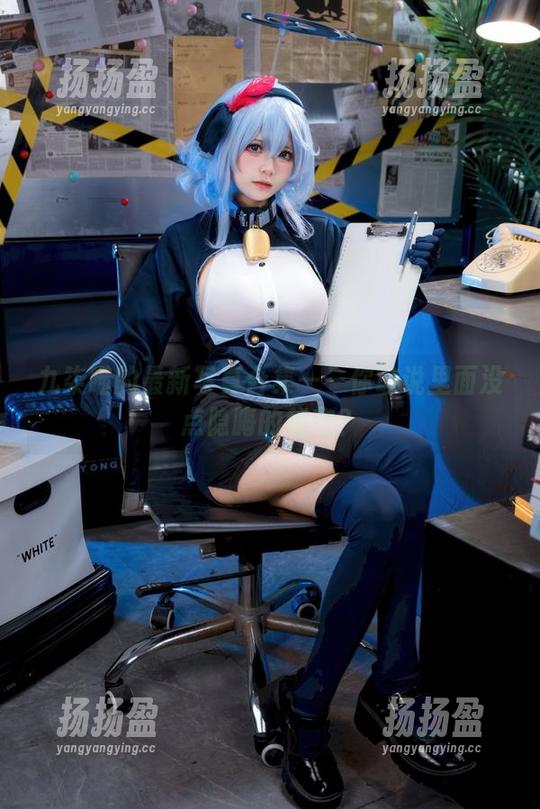 九柒喵的最新写真合集——你敢说里面没点隐晦的秘密？