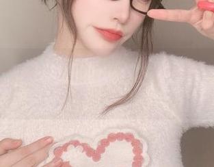 私拍伏笔满满，你十七鸽的美腿来得刚刚好！