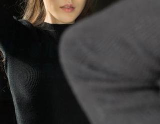 克拉女神 - 颖儿的最新图集：秋日冷风中还藏着春的甜蜜！