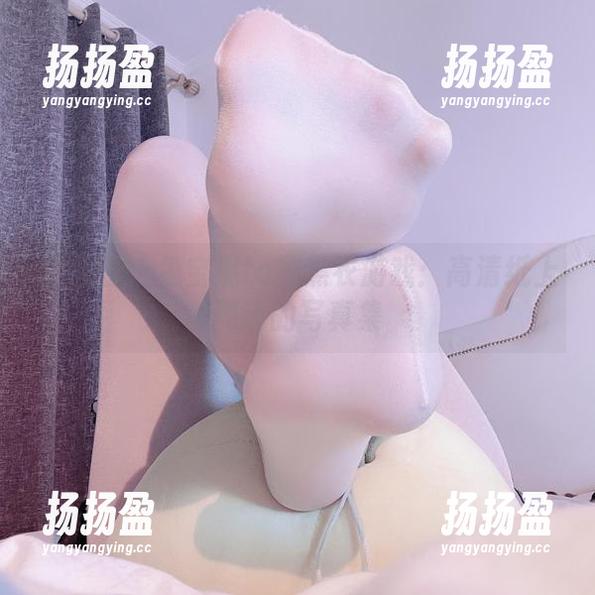 兔宝妮to 微密圈 - 兔宝妮to的黑衣游戏:高清纸上舞动的写真集