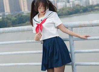 兔玩映画少女的密语最新套图——乍一看好像在说你，但往往只是在想最近的那碗面！