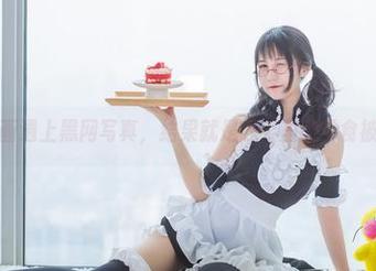 当兔玩映画遇上黑网写真，结果就是我手里的零食被吃光了！