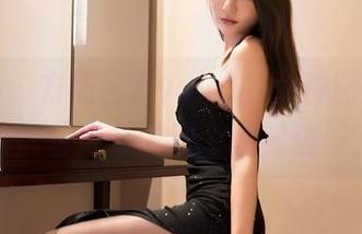 嗲囡囡 - 方绮言Ayaka的女神图库，让人恍若进入了别个现实边界？