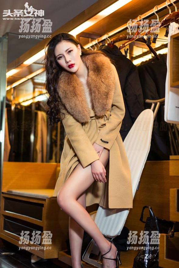 头条女神 - 七姑娘与她的秘书：原图中的柔和与资源的对比