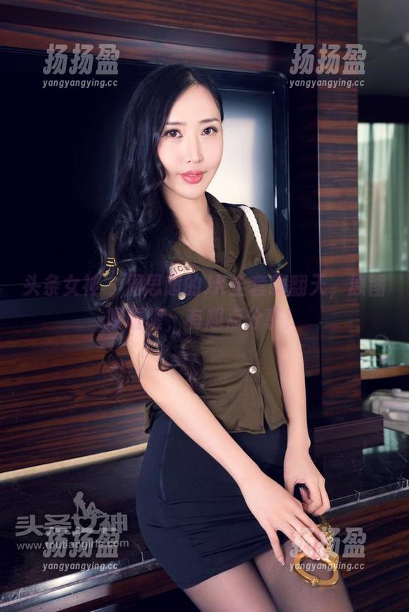 头条女神 - 周思超的JK全套嗨翻天，原图喔喔喔，有趣点分享！