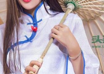 头条女神 - 下载蔡楠女王的美图，建议配上大红唇，这才敢直视女王的气场！