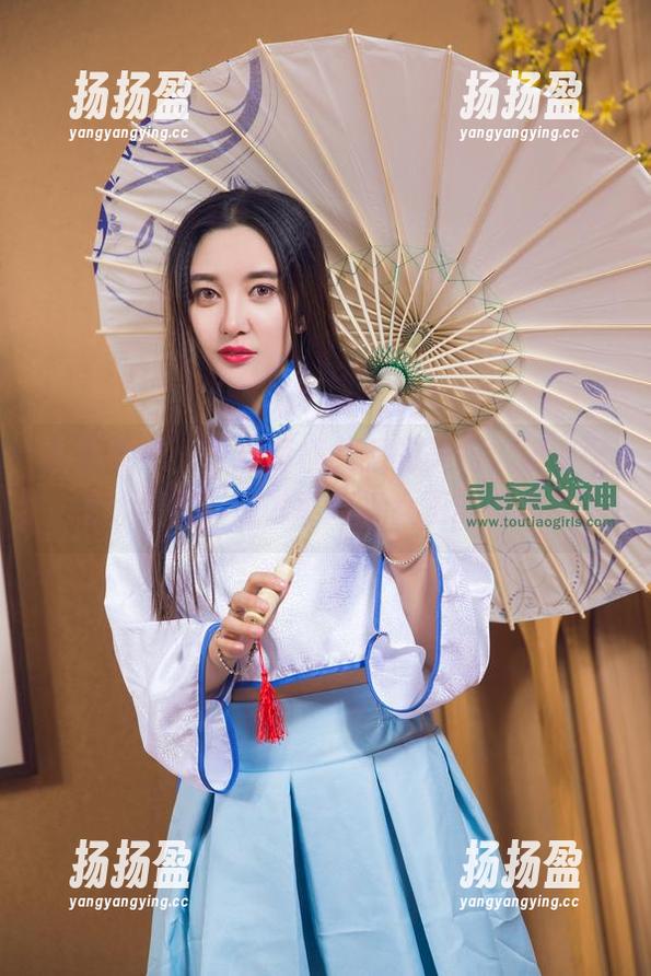 头条女神 - 下载蔡楠女王的美图，建议配上大红唇，这才敢直视女王的气场！
