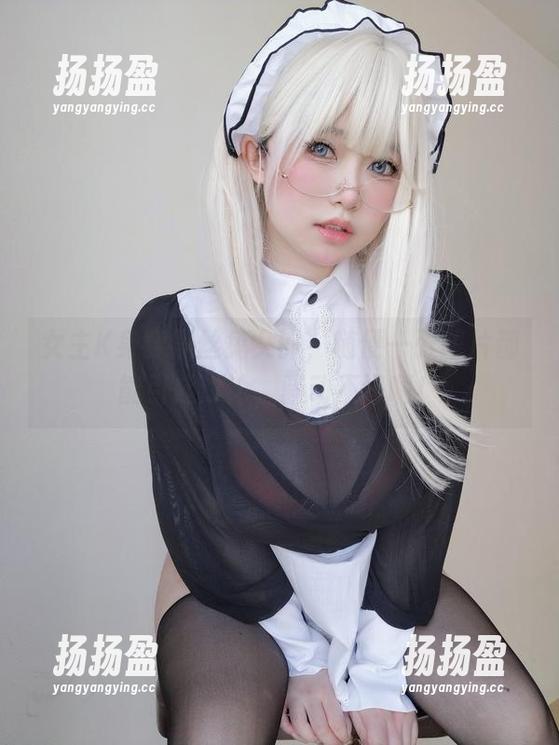 女主K身穿黑丝兔女郎，随便一张图片都能引起讨论，骚动不已啊！