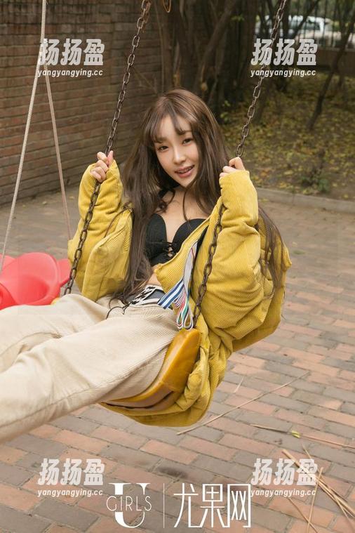 尤果网-雯雯 尤果网 - 听说单身的朋友们纷纷爱上雯雯的最新制服美图,但愿她的一举一动能给你带来好运?