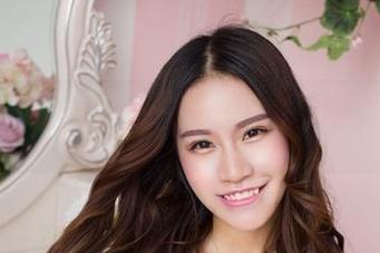 尤物馆 - 孟狐狸FoxYini这双美腿的原图，分享给你——不看可惜！