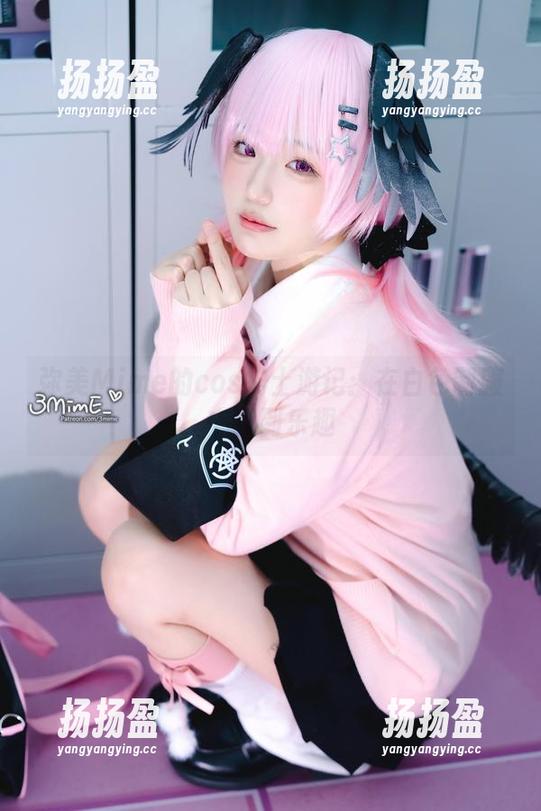 弥美Mime的cos护士游记：在白色制服中找到乐趣