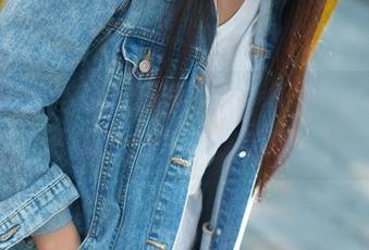 推女郎 - 当沙子邂逅网袜，下载后让你目不转睛的写真在等你！