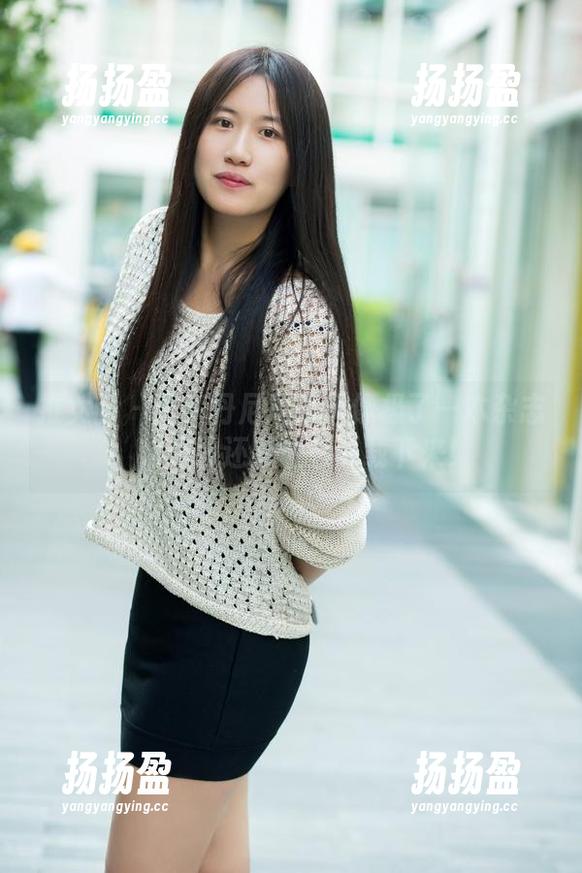 推女郎 - 王李丹尼居家风像极了一本杂志，结果我还想让它下载下来！