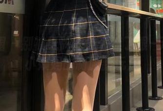 微密圈 - 别被纸牌的外表迷了眼–无敌哒小姨妈的制服新玩法