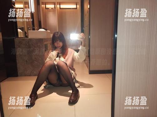 海风和“无颜小天使wy”，这组原图没想到，还挺能拿得出手，资源挺养眼的。