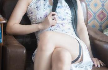 最新“普美Bomi(보미)海边善变脸”的合集——风一吹，pose就变了！
