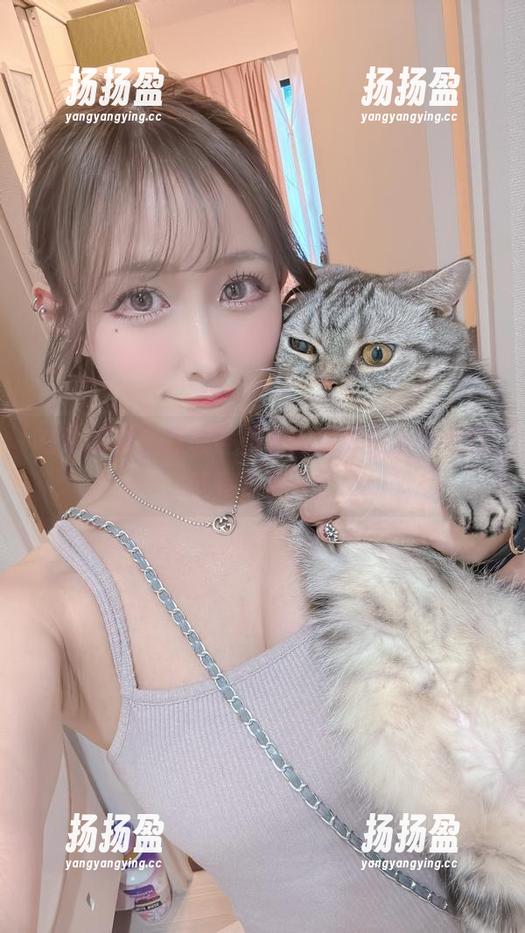 在线吃瓜，月城委员会的狐娘巫女写真到底有多抓人？