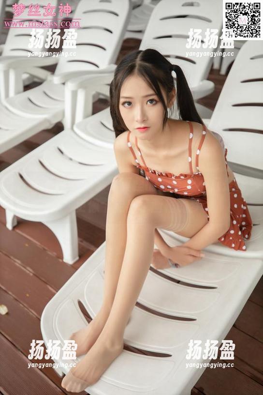 梦丝女神 - 高清写真里的刘诺，不只是花嫁，更像个走出了画框的梦。