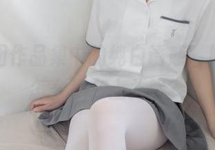 森萝财团作品集中的纯白诱惑，原图瞅着怎么那么上头呢？