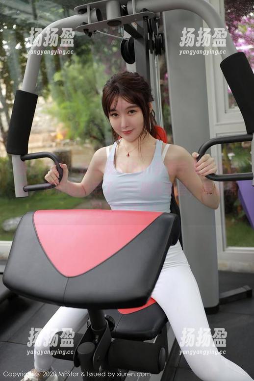 模范学院 - 我发现SiByl李思宁穿水手服后，海浪也妒忌了——别再观望，高清原图都在这儿！