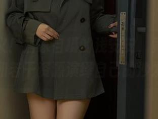 双手奥义！居家自摄的浅安安，竟然用一张美图和若干资源演绎自己的沙发日常！