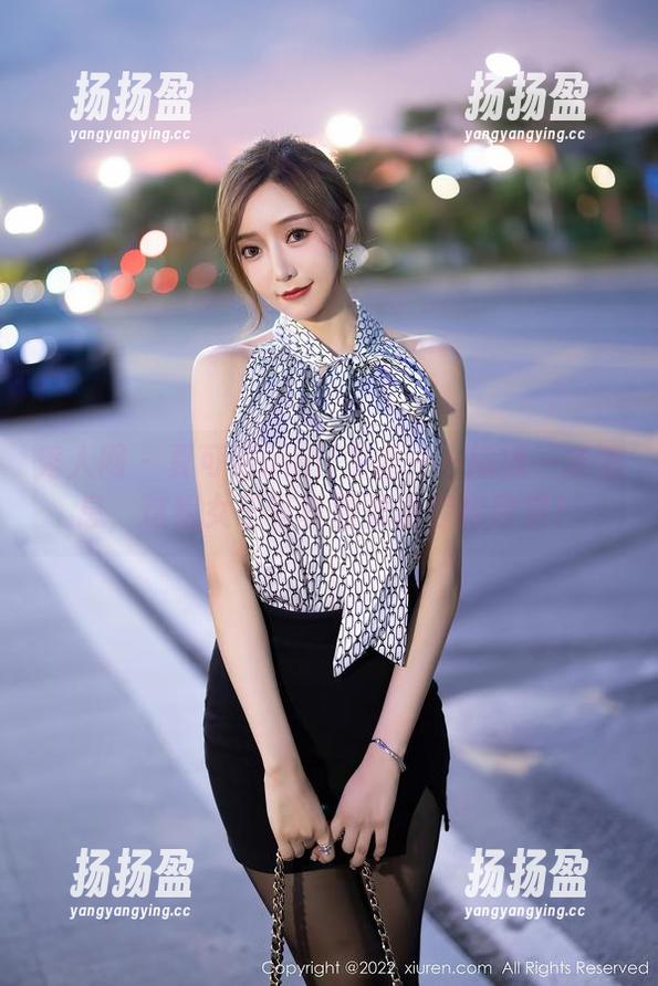 秀人网 - 夏可馨amii发威——插播一条消息，这组女王写真图集请轻松欣赏！