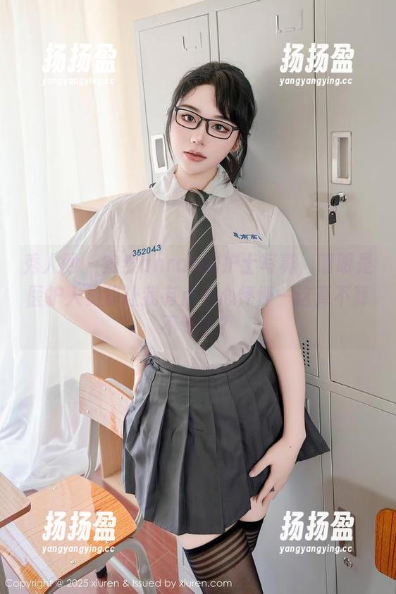 秀人网 - 安然anran的护士写真，明明是医护人员却让我有点小心怦怦—这算不算不专业？
