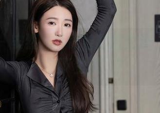 秀人网 - 安然儿高跟鞋时刻更新，这就叫‘脚下生风’？