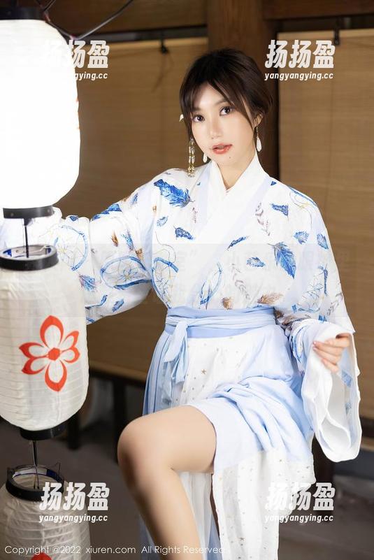 秀人网-小芭乐 秀人网 - 原图“教室”,小芭乐的眼神里总藏着些让我分心的魅力。