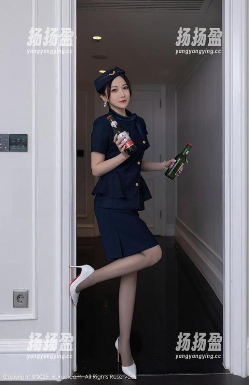 秀人网 - 说好的李梓熙和“妹妹”，图包更新一看才明白啥叫甜过初恋。