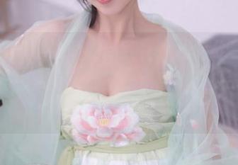 秀人网 - 潘娇娇的新红裙，图包分享给我，保证让你每天都多一点喘气、少一点叹气！