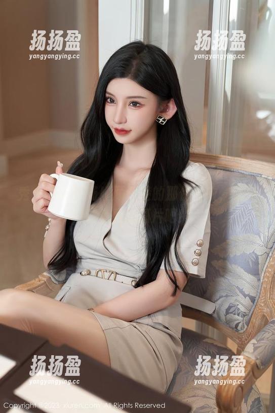 秀人网 - 登场！顾楚楚的那件毛衣，来一波免费的图片吧！