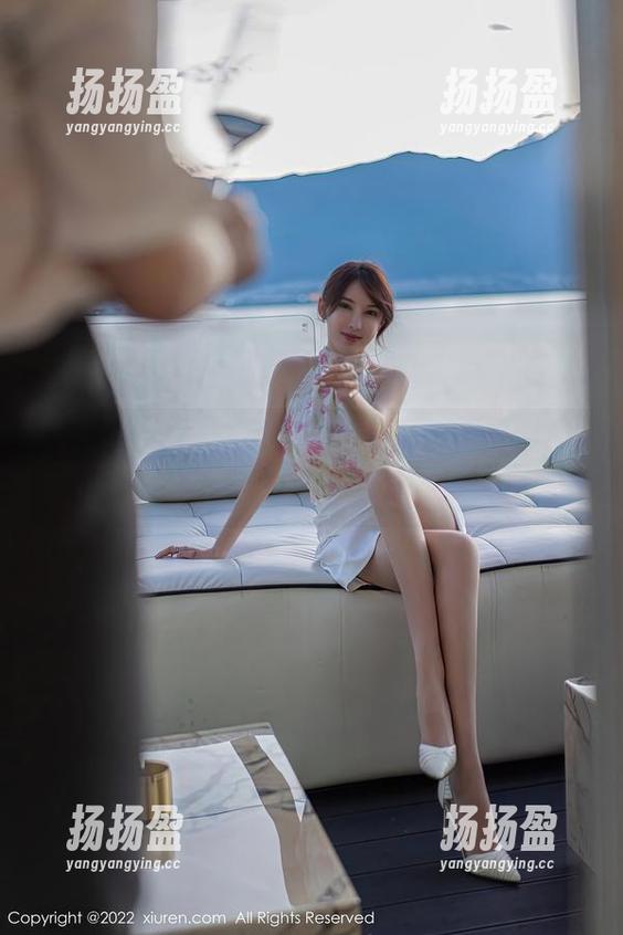 秀人网-麦田 秀人网 - 从未见过的视角—麦田的女仆写真定制,得想明白了