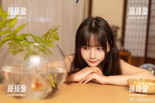 原图！秋山AkI修女当了啥教父，送你一堆精彩图册！
